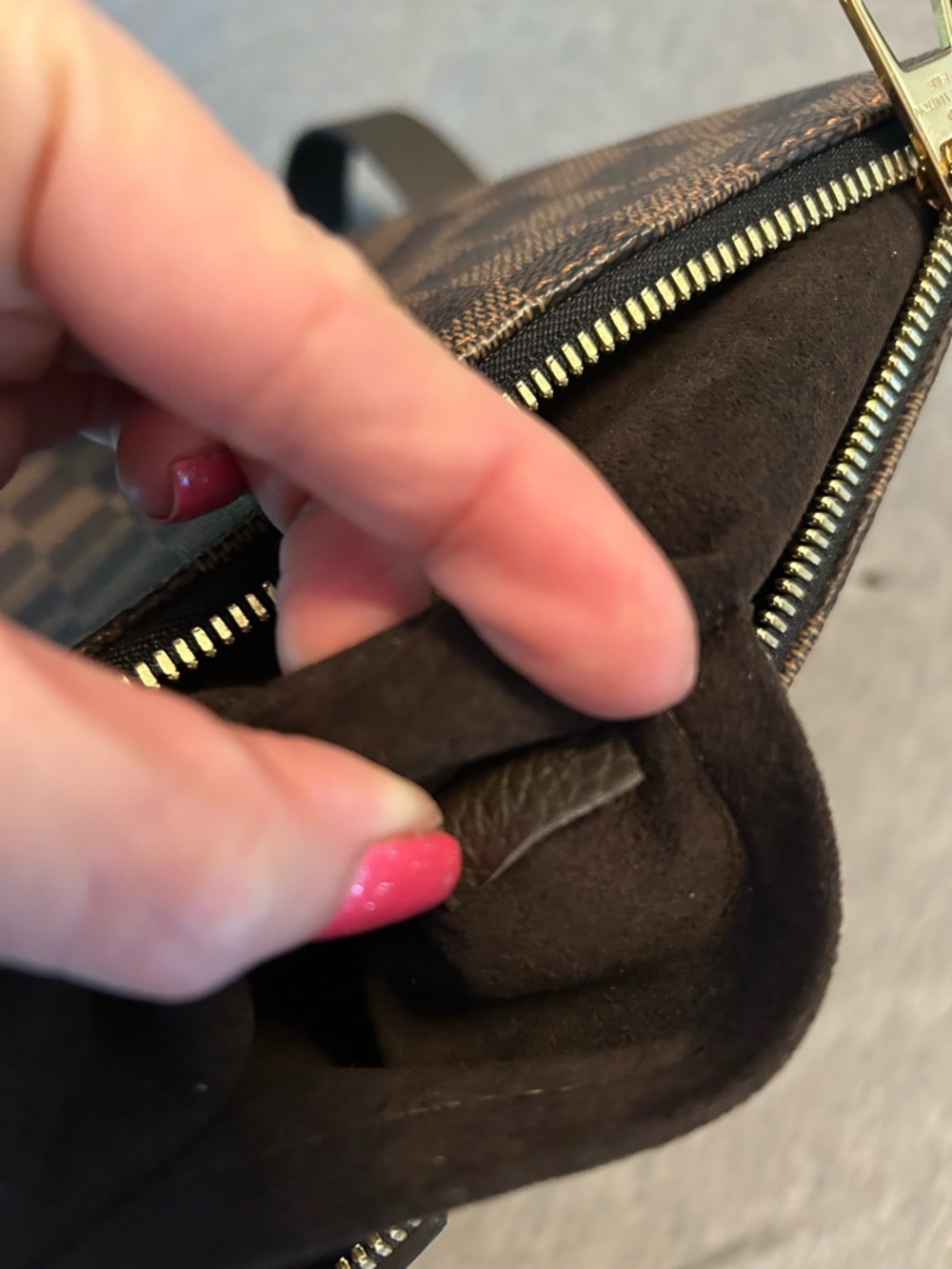 Louis Vuitton Brown Damier Ebene Canvas Tote with Gold Hardware - Picture 9 of 10